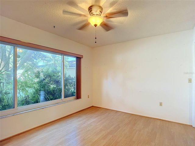 7622 CLOVIS COURT, New Port Richey, FL 34653