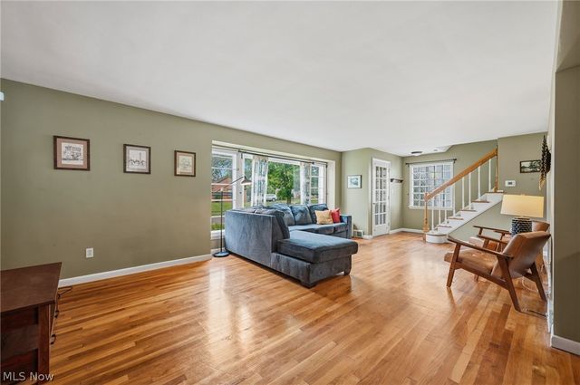 2335 Traymore Road, University Heights, OH 44118