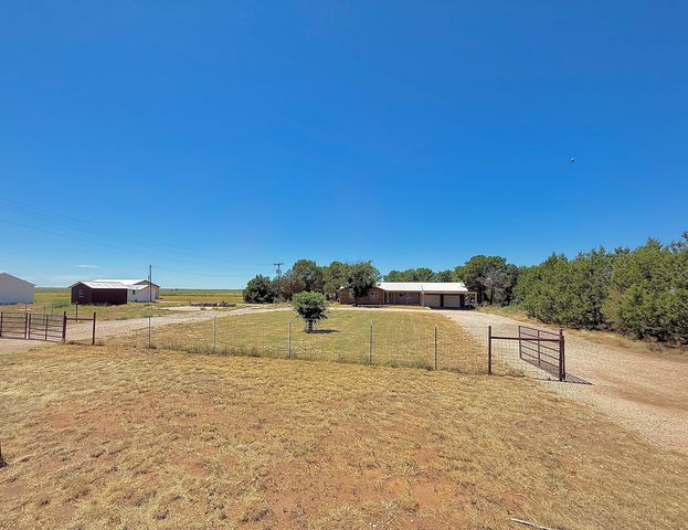 3391 Fisher Road, Levelland, TX 79336