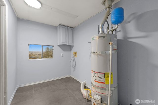 833 E Marine View Drive, Everett, WA 98201