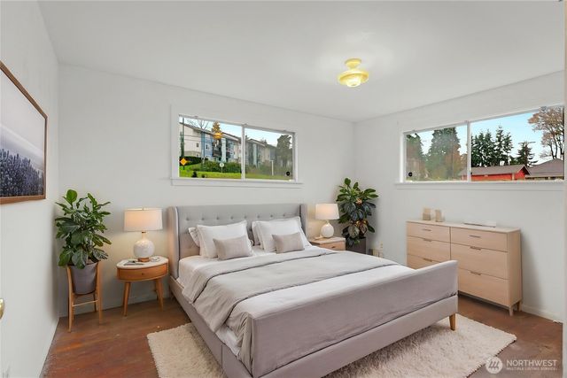 833 E Marine View Drive, Everett, WA 98201