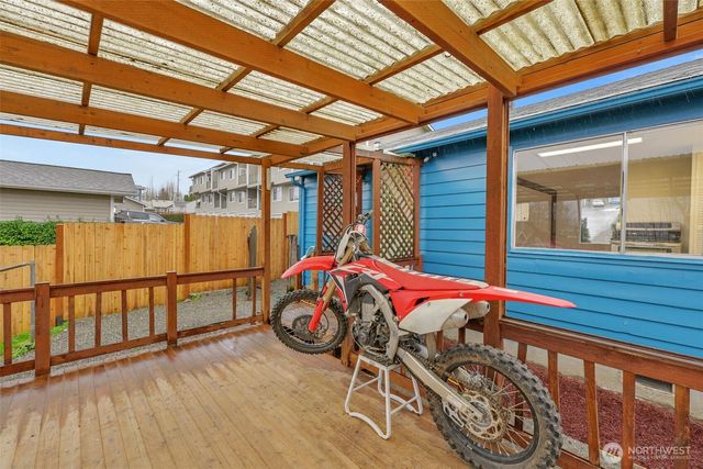 833 E Marine View Drive, Everett, WA 98201