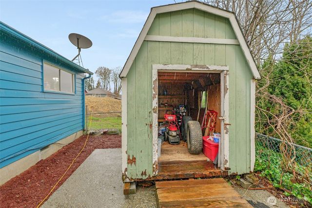 833 E Marine View Drive, Everett, WA 98201