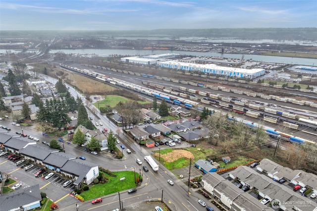 833 E Marine View Drive, Everett, WA 98201