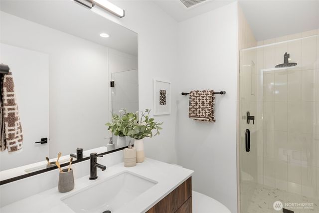 2112 1st Avenue N, Seattle, WA 98109