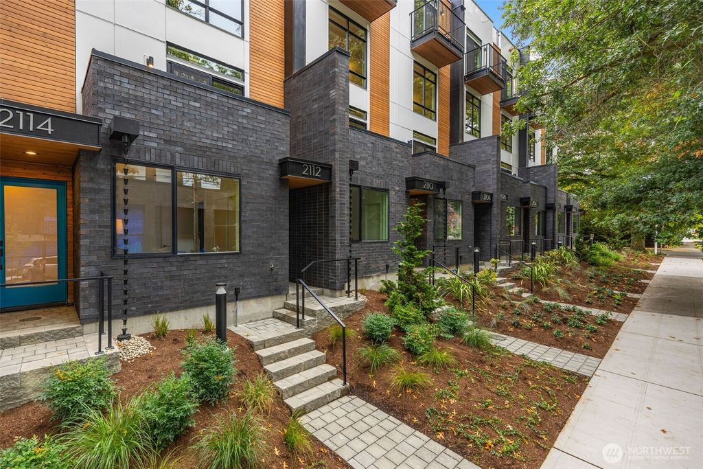 2112 1st Avenue N, Seattle, WA 98109