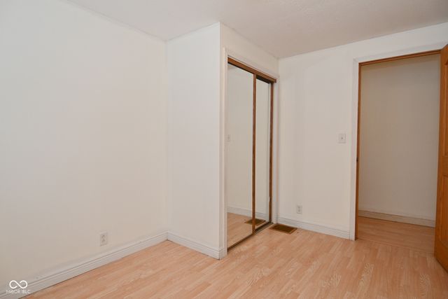 977 S Morgantown Road, Greenwood, IN 46143