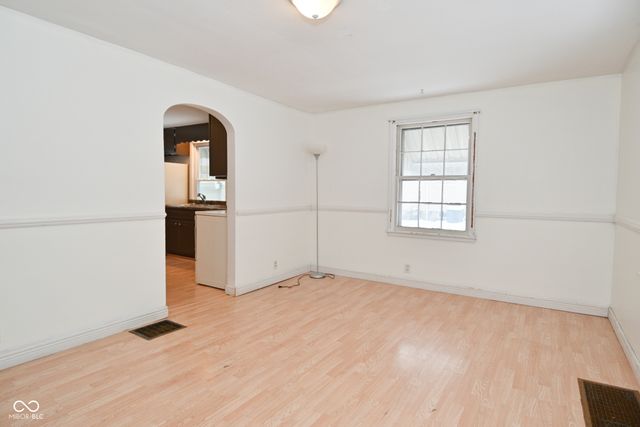 977 S Morgantown Road, Greenwood, IN 46143