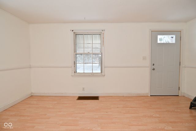 977 S Morgantown Road, Greenwood, IN 46143