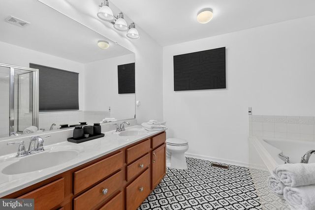 7 THOMASSON CT, Capitol Heights, MD 20743