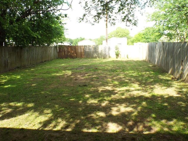 747 Luther Ln, Gun Barrel City, TX 75156