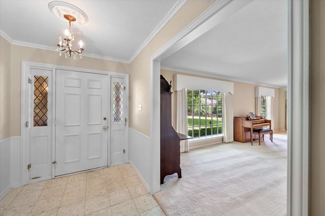 1101 Greenbriar Lane, Arlington, TX 76013