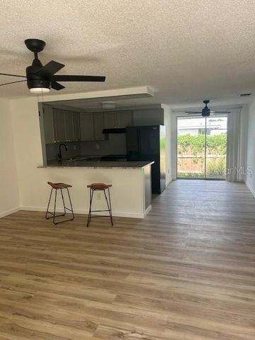 2732 FORT WORTH STREET 2738, Sarasota, FL 34231