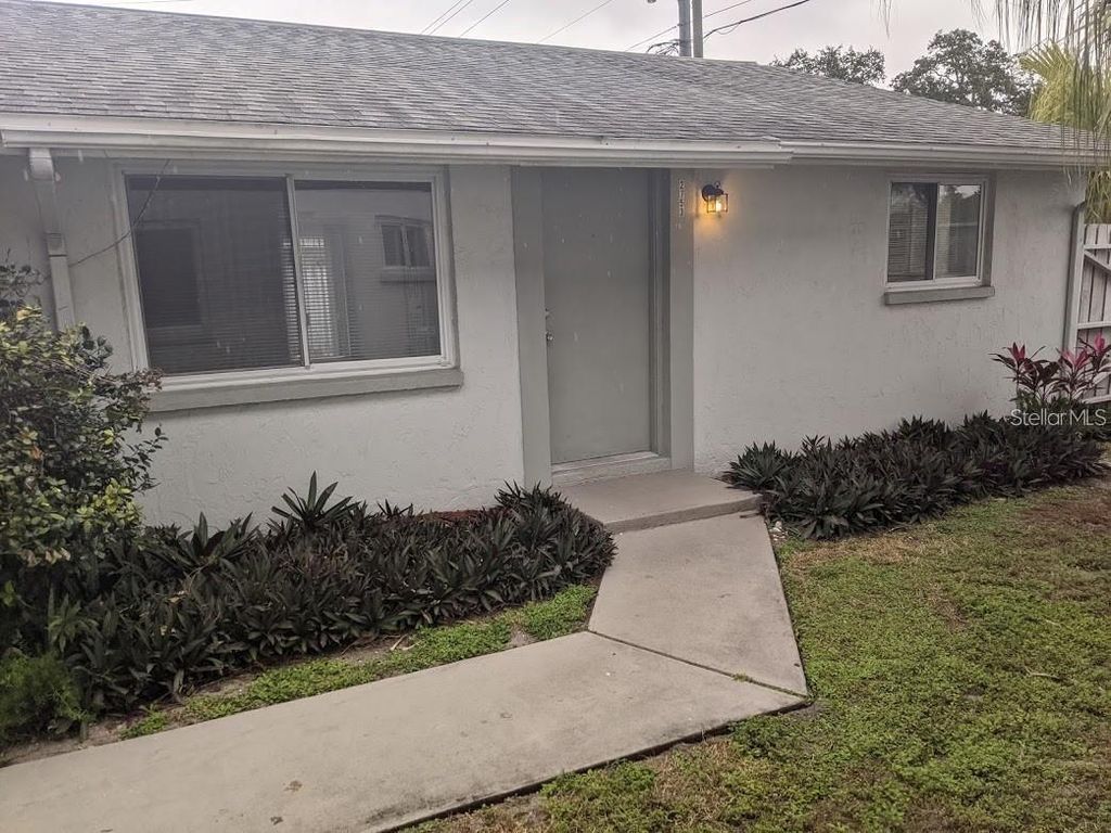 2732 FORT WORTH STREET 2738, Sarasota, FL 34231