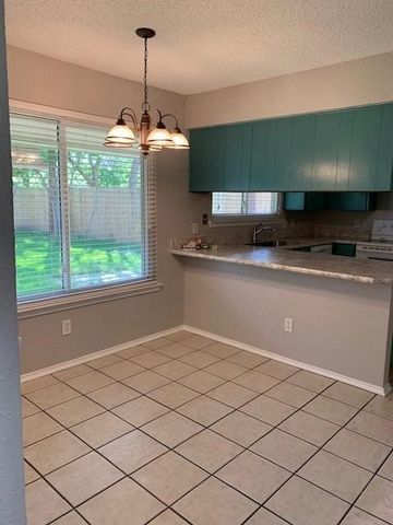 7529 Walnuthill Court, Watauga, TX 76148