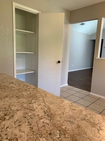 7529 Walnuthill Court, Watauga, TX 76148