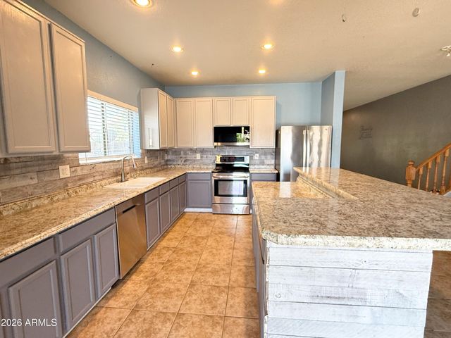 2858 W Mineral Butte Drive, San Tan Valley, AZ 85144