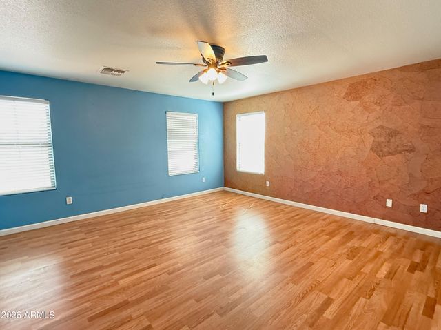 2858 W Mineral Butte Drive, San Tan Valley, AZ 85144