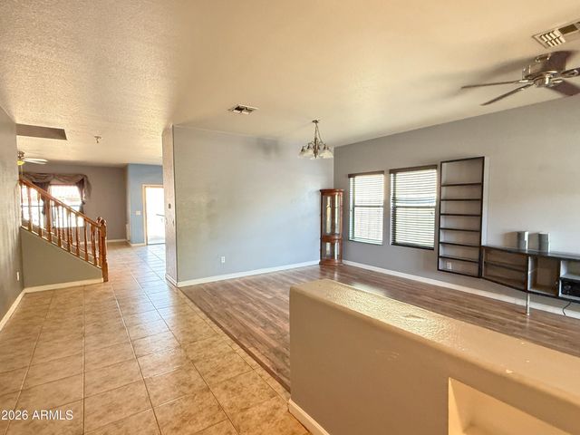 2858 W Mineral Butte Drive, San Tan Valley, AZ 85144