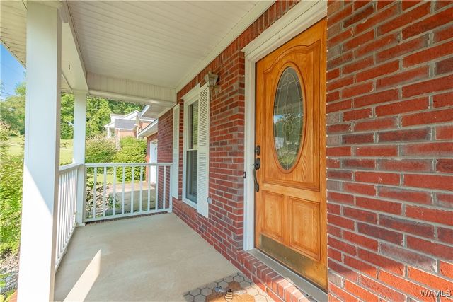 1751 Upper Lake, Cottondale, AL 35453