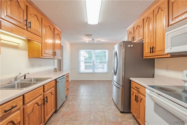 1751 Upper Lake, Cottondale, AL 35453