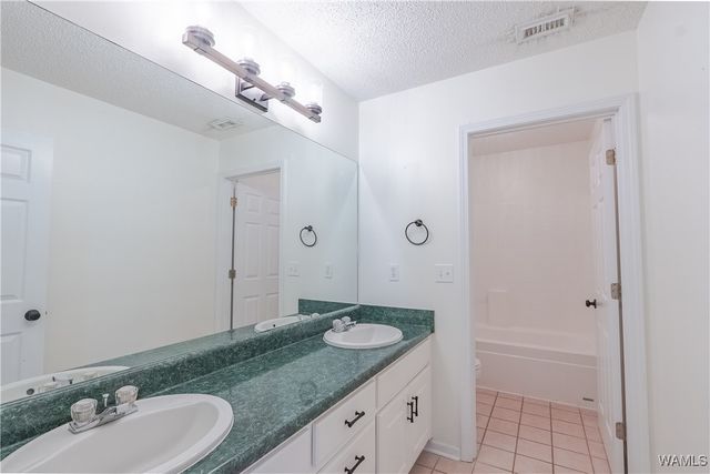 1751 Upper Lake, Cottondale, AL 35453
