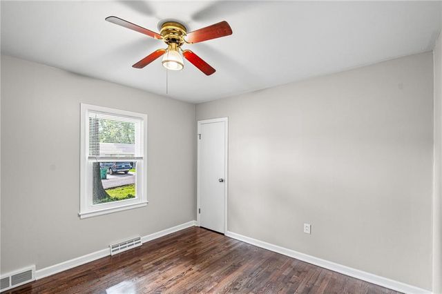 1054 S 45th Terrace, Kansas City, KS 66106