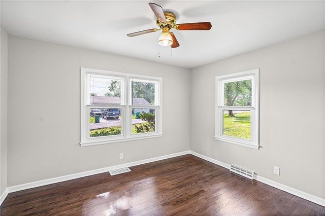 1054 S 45th Terrace, Kansas City, KS 66106