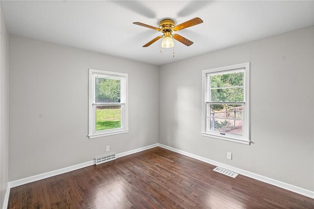 1054 S 45th Terrace, Kansas City, KS 66106