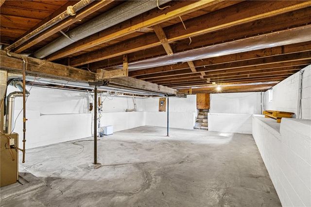 1054 S 45th Terrace, Kansas City, KS 66106