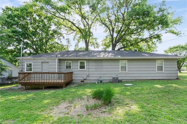 1054 S 45th Terrace, Kansas City, KS 66106