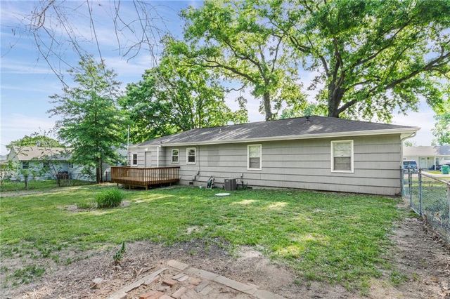 1054 S 45th Terrace, Kansas City, KS 66106