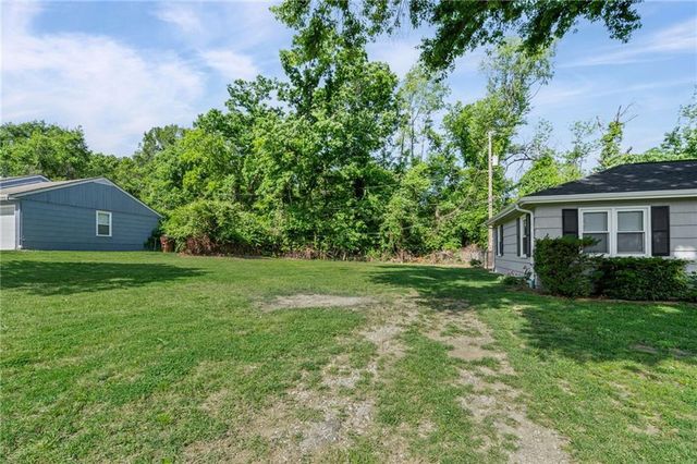 1054 S 45th Terrace, Kansas City, KS 66106