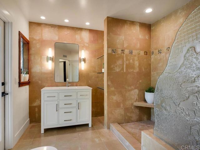 1097 Camino Alisos, Fallbrook, CA 92028
