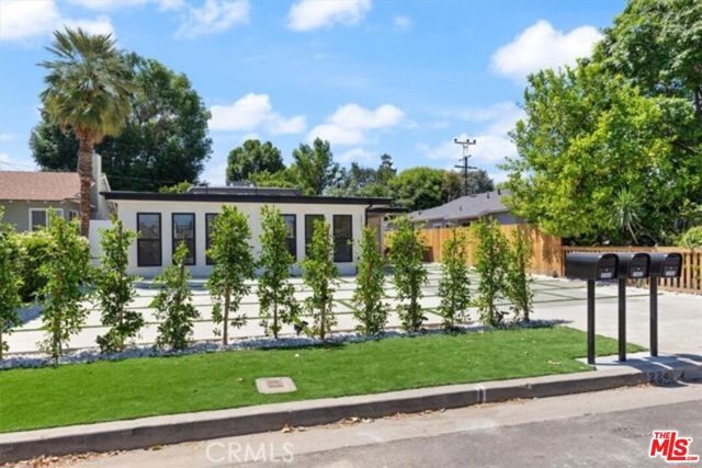 22450 Dolorosa St Street, Woodland Hills (los Angeles), CA 91367