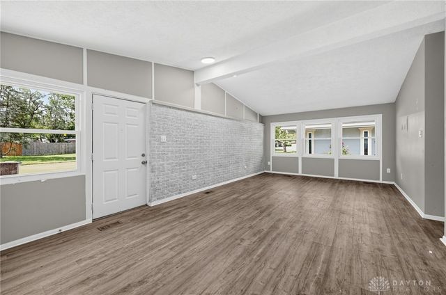 5229 Bayside Drive, Riverside, OH 45431