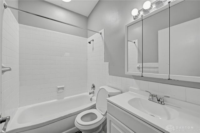 5229 Bayside Drive, Riverside, OH 45431