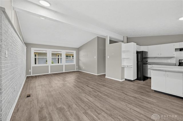 5229 Bayside Drive, Riverside, OH 45431