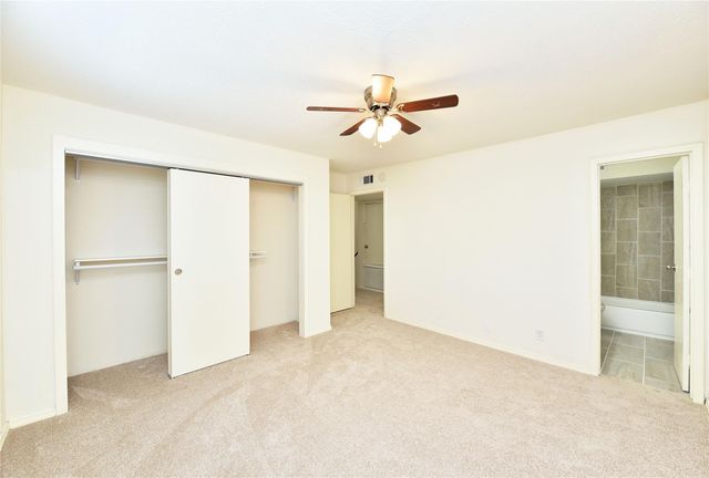 11002 Hammerly Boulevard 57, Houston, TX 77043