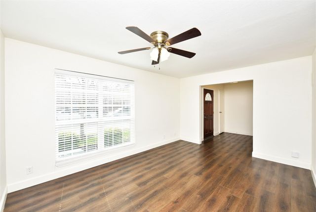 11002 Hammerly Boulevard 57, Houston, TX 77043