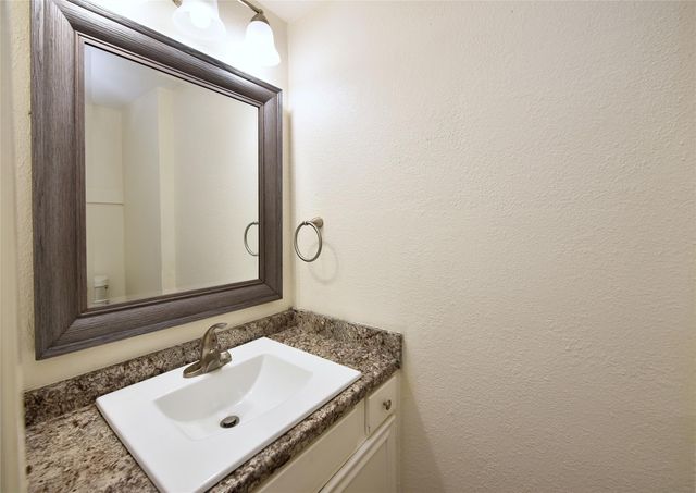 11002 Hammerly Boulevard 57, Houston, TX 77043