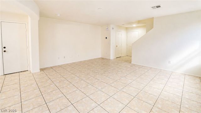 7966 Delft Blue Street, Las Vegas, NV 89139