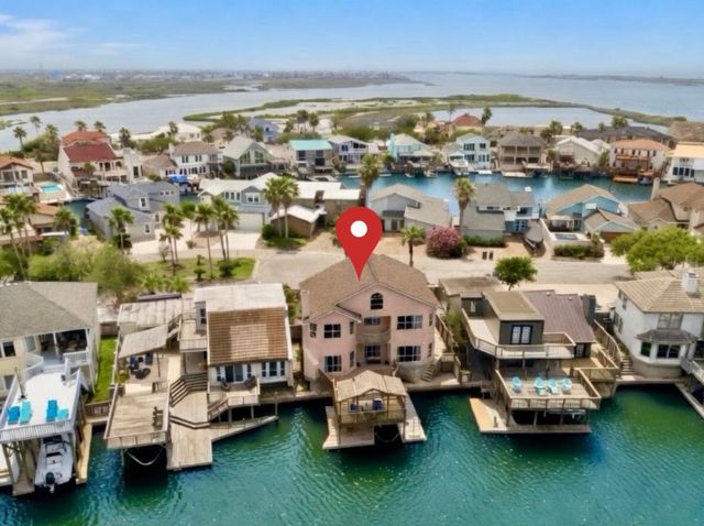 13742 Tajamar St, Corpus Christi, TX 78418