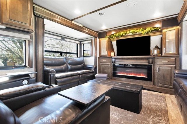 11577 Ridgemark Road, Apple Valley, CA 92308