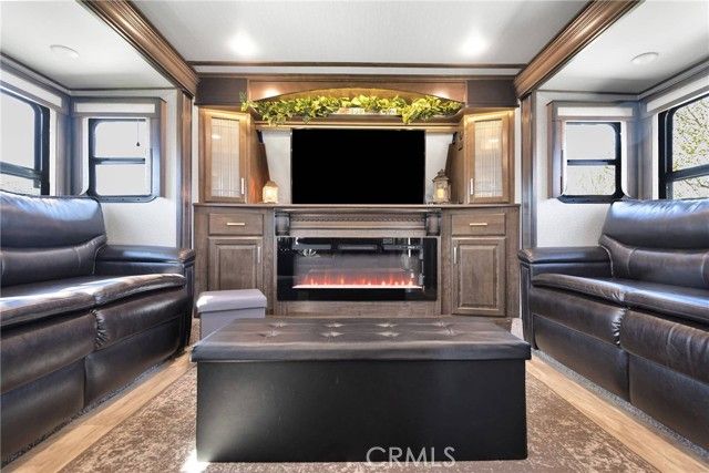 11577 Ridgemark Road, Apple Valley, CA 92308