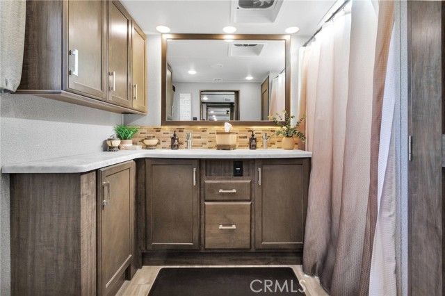 11577 Ridgemark Road, Apple Valley, CA 92308