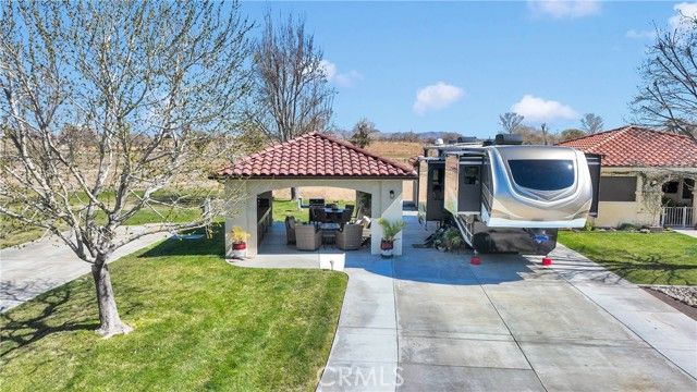 11577 Ridgemark Road, Apple Valley, CA 92308