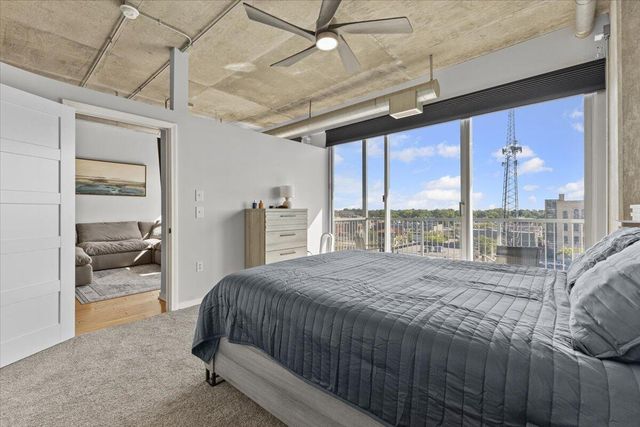 100 W 5th Street 611, Royal Oak City, MI 48067