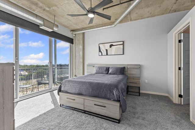 100 W 5th Street 611, Royal Oak City, MI 48067