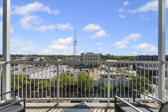 100 W 5th Street 611, Royal Oak City, MI 48067